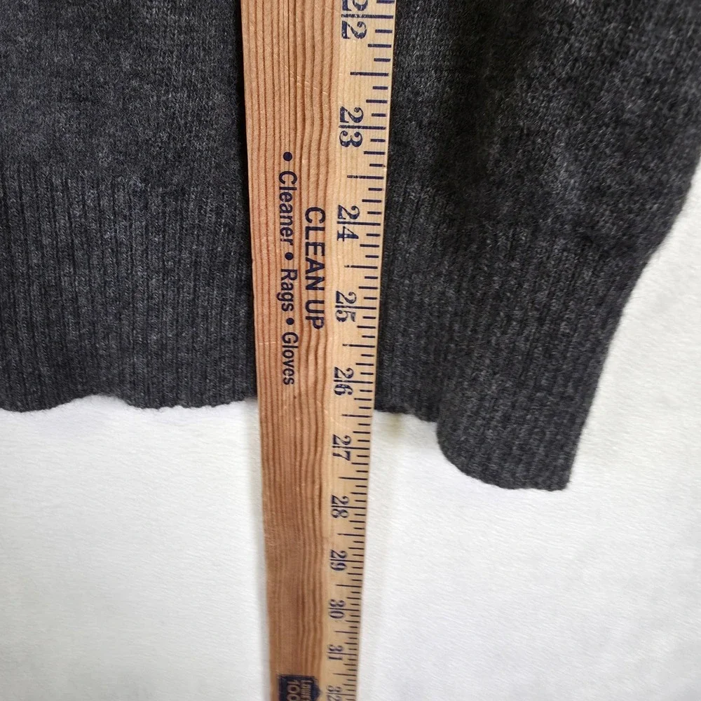 Banana Republic Sweater Mens M Gray Italian Yarn Merino‎ Wool Classic Minimalist